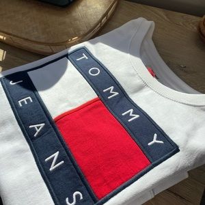 Brand New! Embroidered Tommy Hilfiger Pull-Over